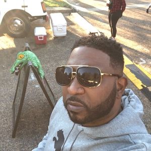 Meet your Posher, Andre